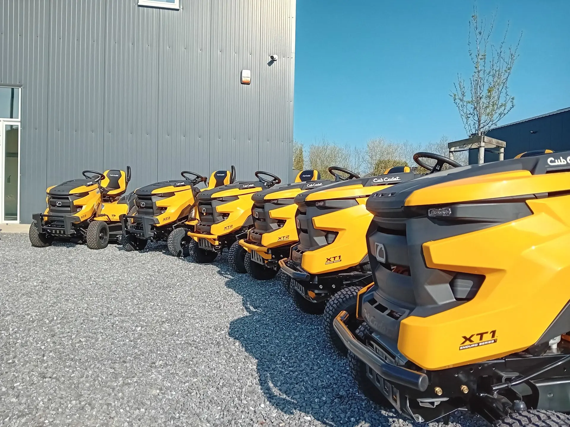 Tracteurs tondeuses Cub Cadet chez Defays & Co